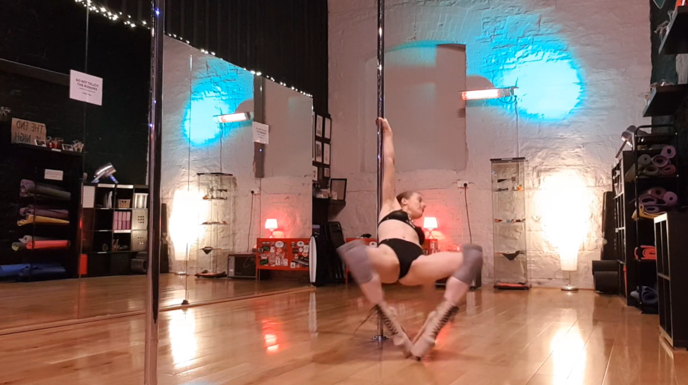 Backwards Floor Pirouette Diamond pole dance tutorial